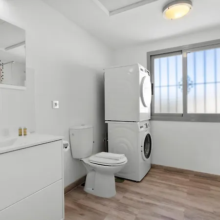 Apartmán Stunning With Seaview By Costarentals- Ref 162 *