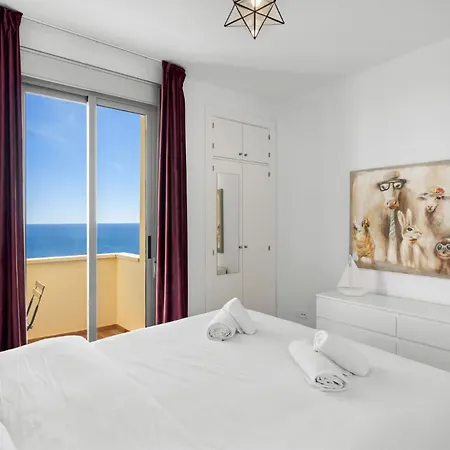 Stunning With Seaview By Costarentals- Ref 162 Апартаменты *