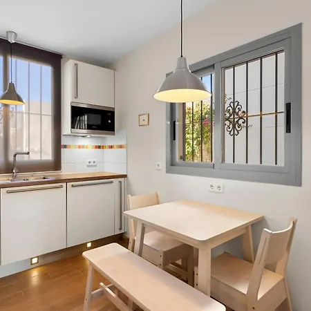 Stunning With Seaview By Costarentals- Ref 162 Апартаменты