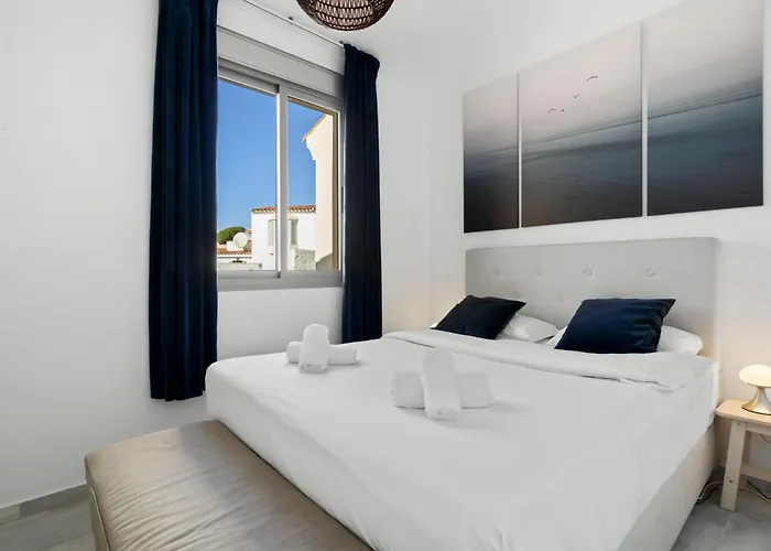 Stunning With Seaview By Costarentals- Ref 162